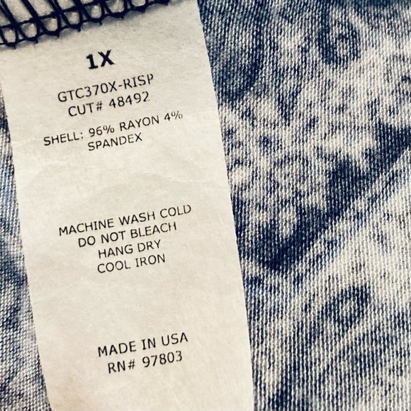 Green Envelope Los Angeles Blue Floral Plus Size 1X - Picture 7 of 7